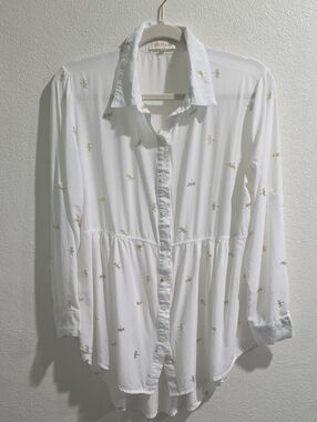 Solitaire Rayon Button Front Top With Gold Print Dragonflies